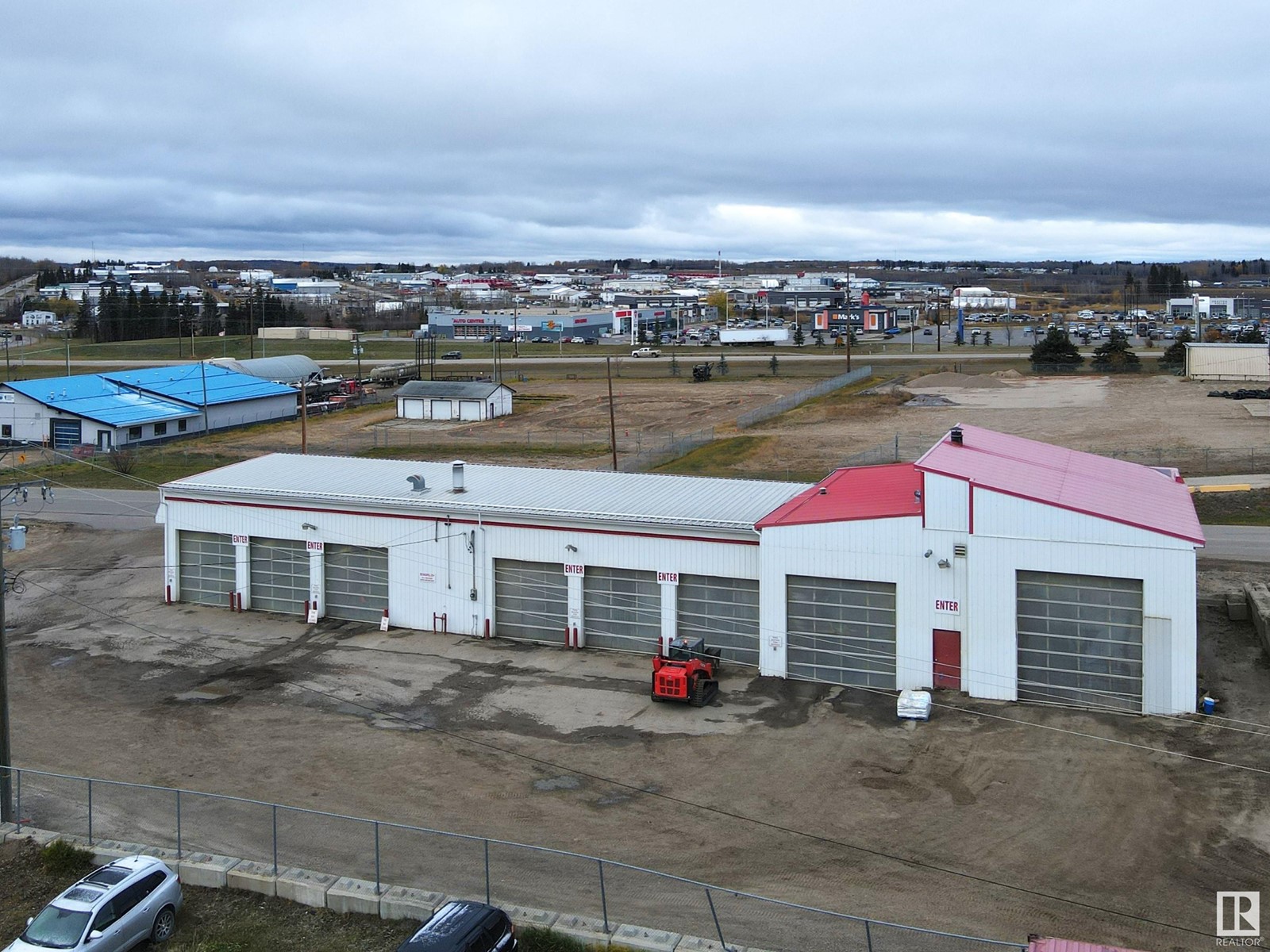 5533 Industrial RD