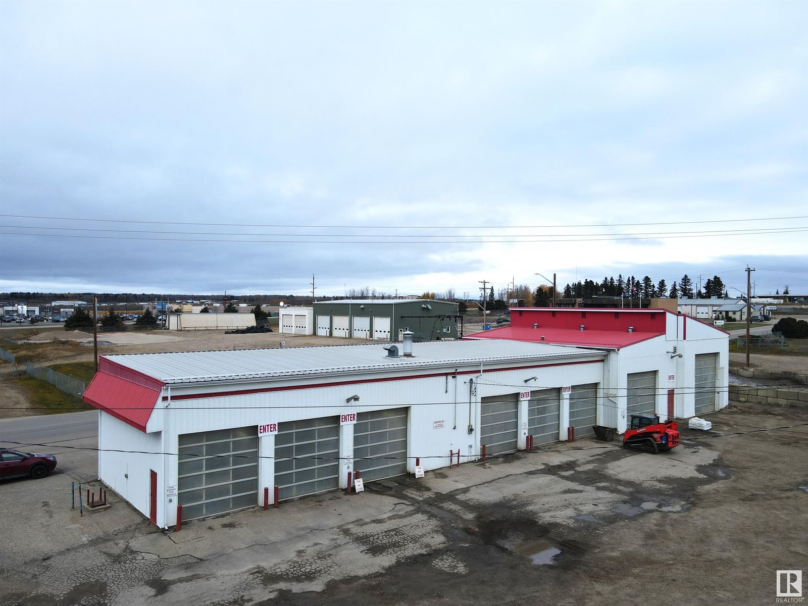 5533 Industrial RD