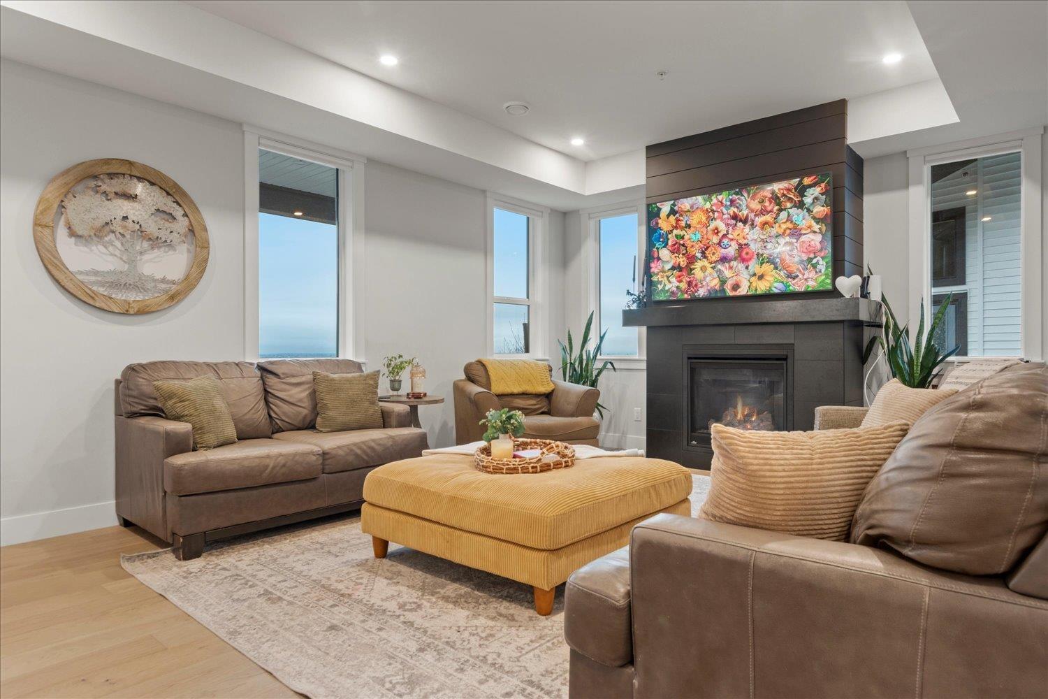 50945 SOPHIE CRESCENT|Eastern Hillsides