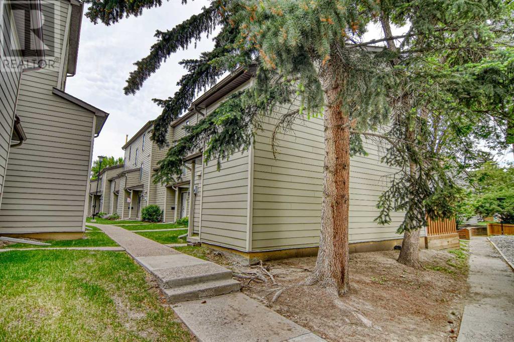 6, 105 Grier Terrace NE