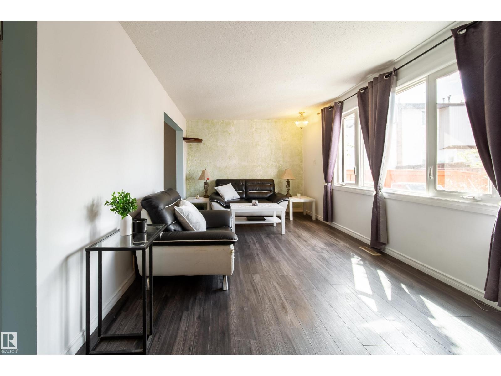 #9 14320 80 ST NW