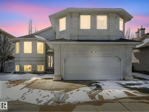 1054 ORMSBY CR NW Edmonton AB T5T6J5