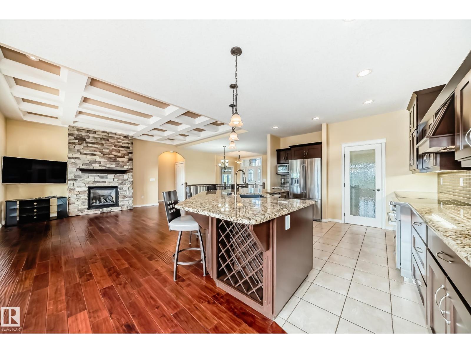 527 CALLAGHAN PT SW