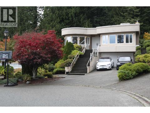 2572 WESTHILL CLOSE West Vancouver BC V7S3E6