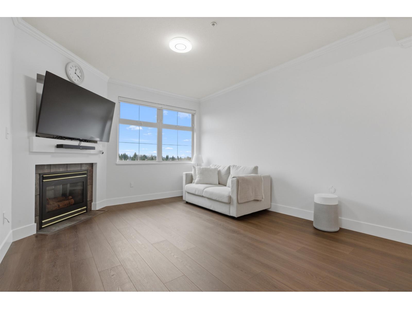 411 15210 GUILDFORD DRIVE