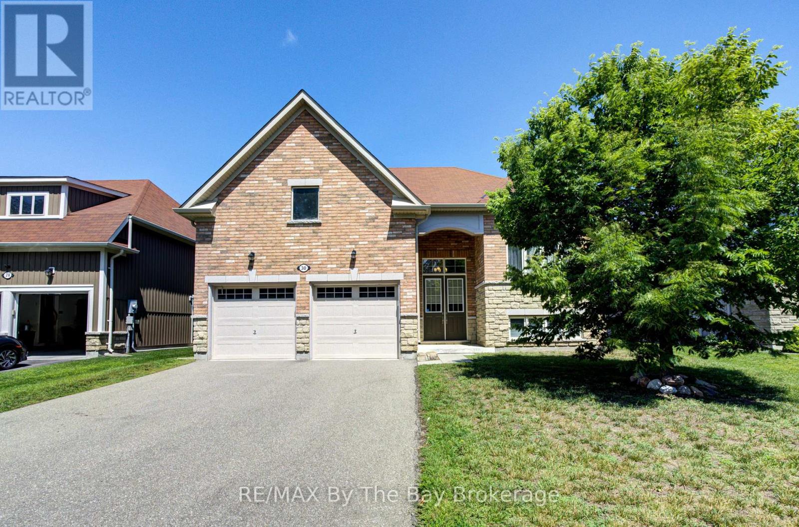 30 ALLEGRA DRIVE