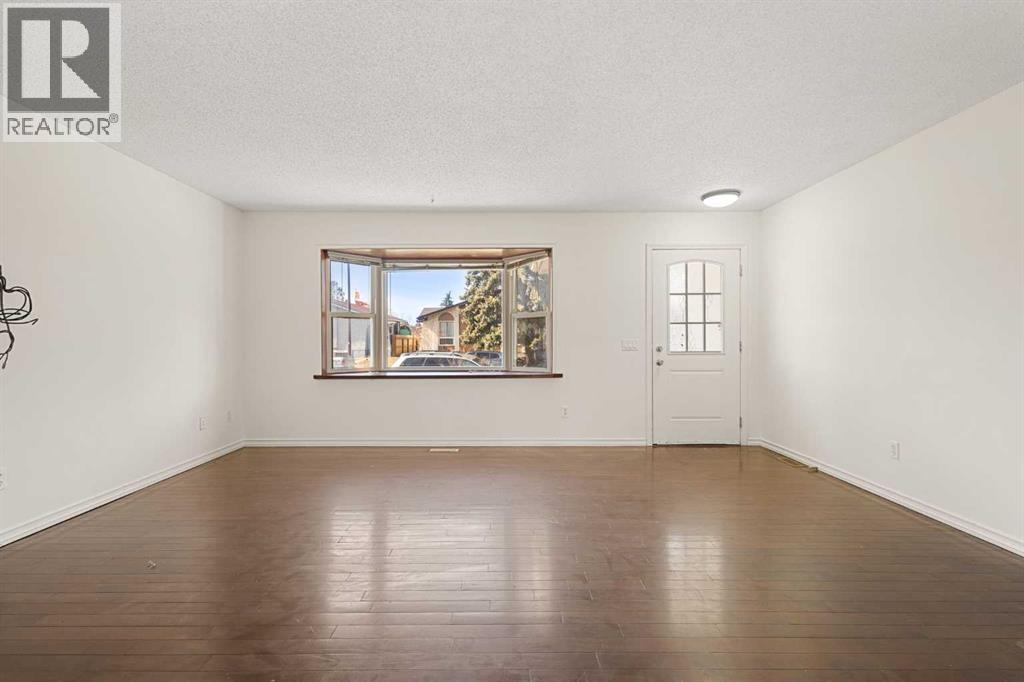 268 Madeira Place NE