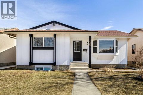 268 Madeira Place NE Calgary AB T2A5T1