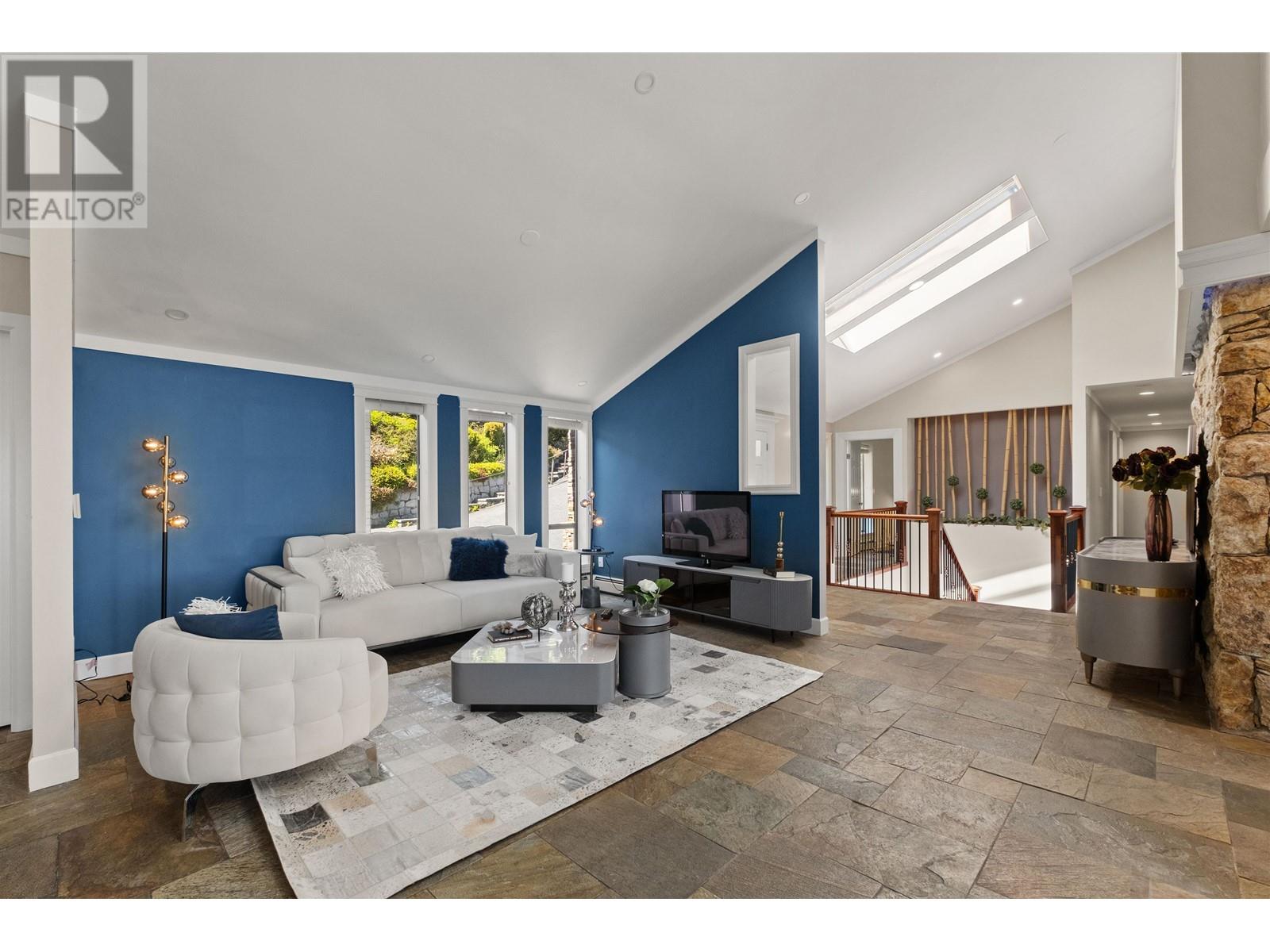 1521 CHARTWELL DRIVE