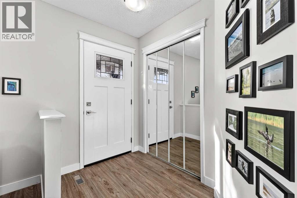 586 Evermeadow Road SW