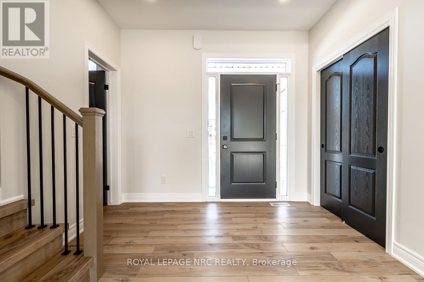 25 - 121A MOFFATT STREET