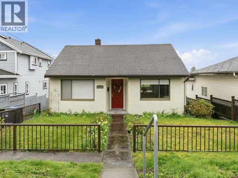 2206 EIGHTH AVENUE New Westminster BC V3M2V1