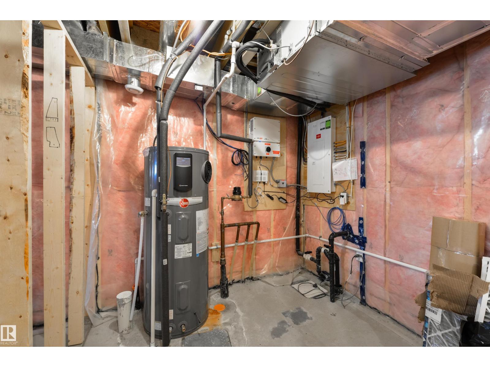 14419 104 AV NW