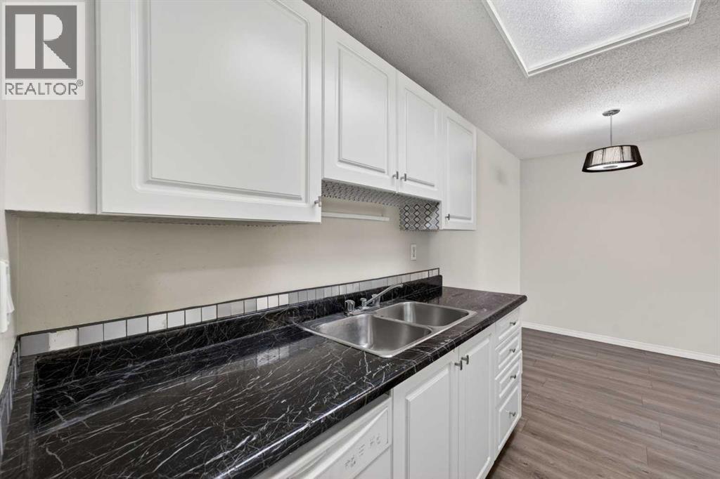 83E, 231 Heritage Drive SE