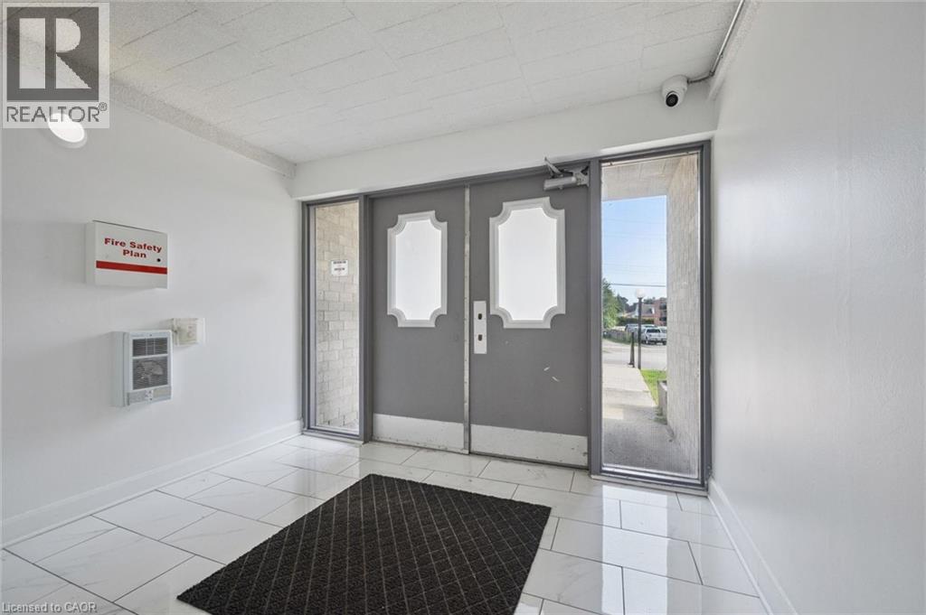 6 WALTON Avenue Unit# 107