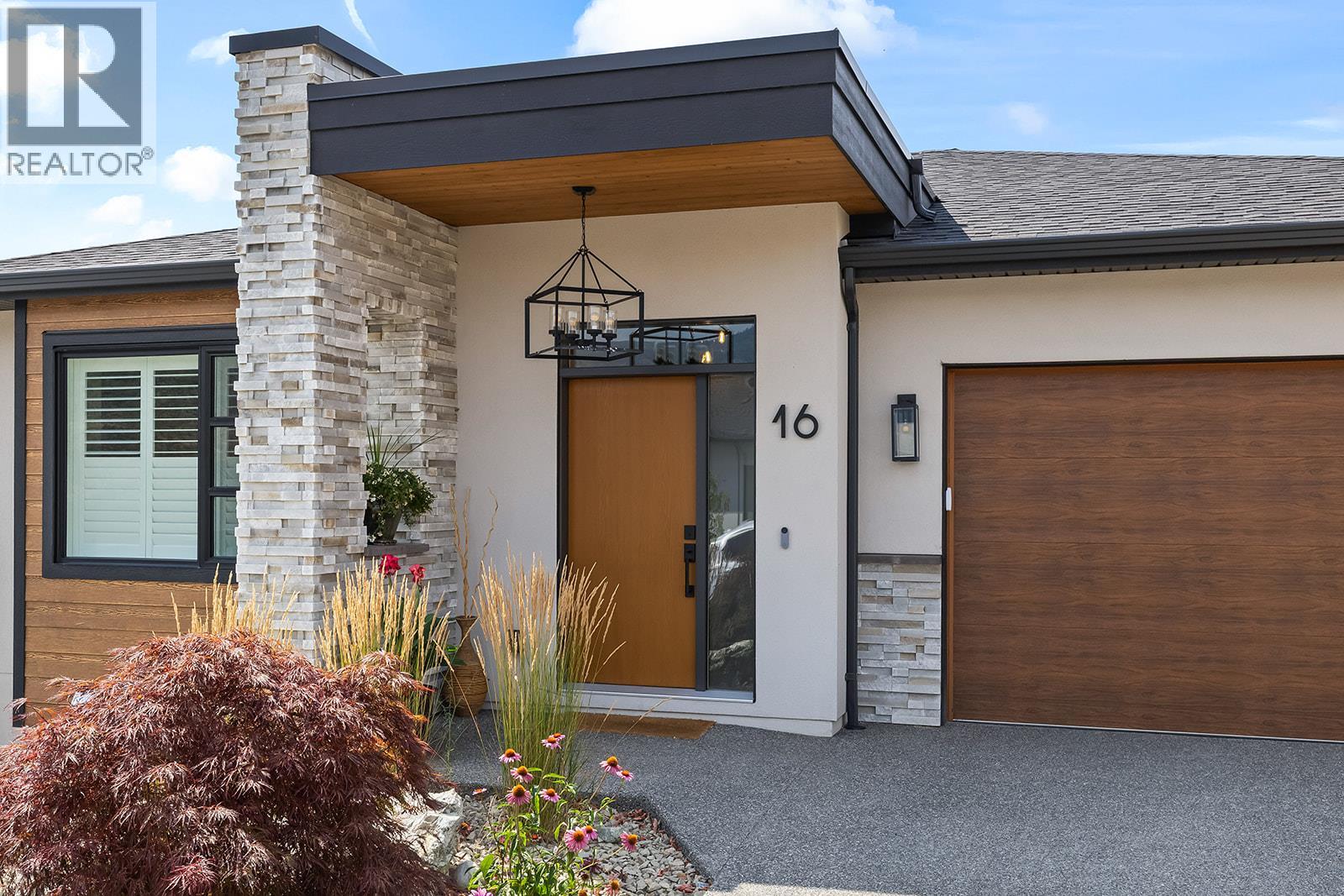 796 Kuipers Crescent Unit# 16