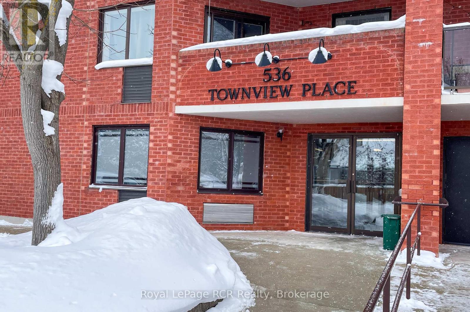 102 - 536 11TH AVENUE