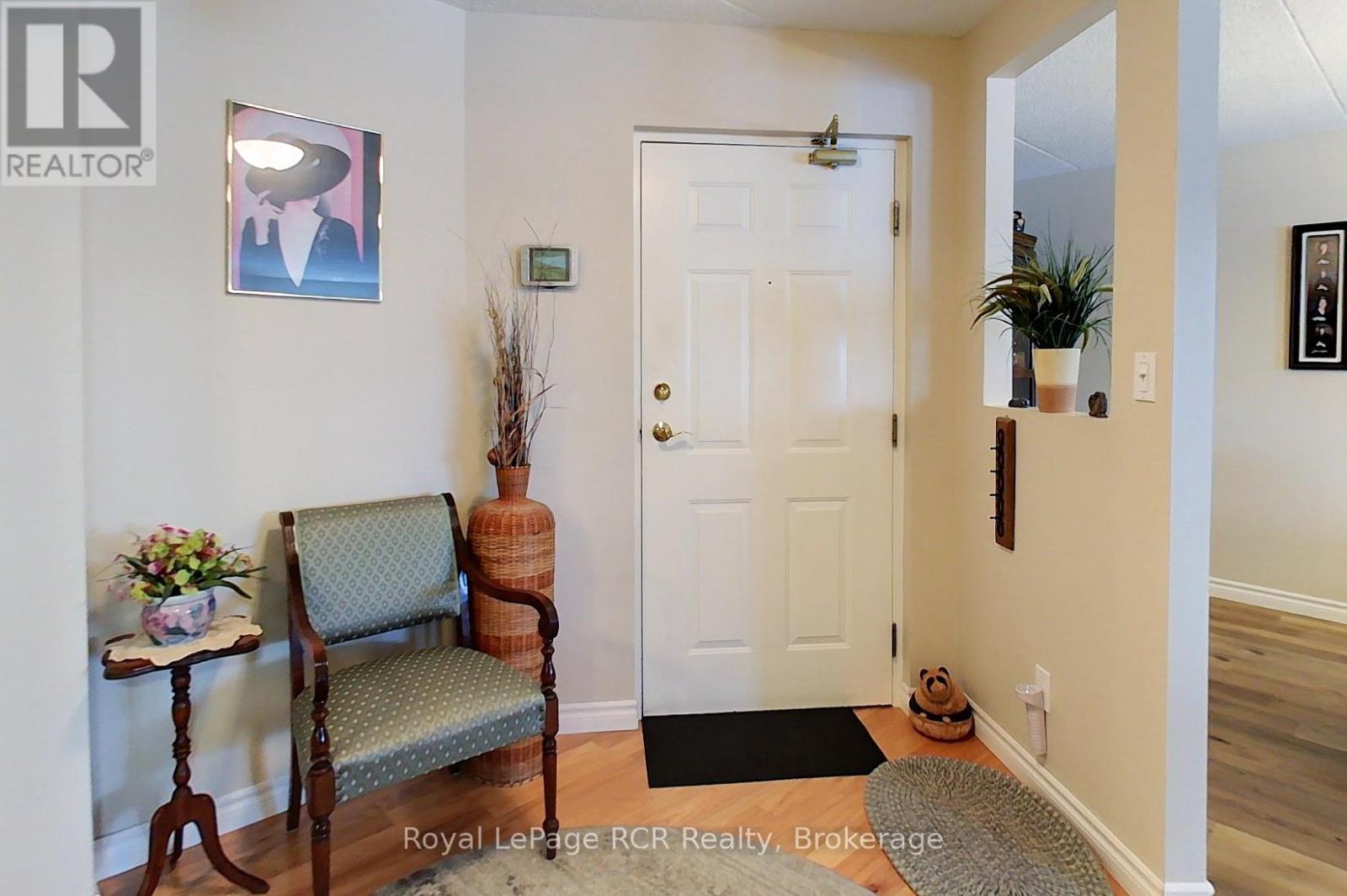 102 - 536 11TH AVENUE