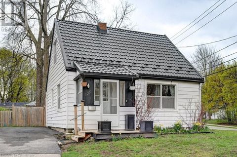 135 GLEN Road Kitchener ON N2M3G1
