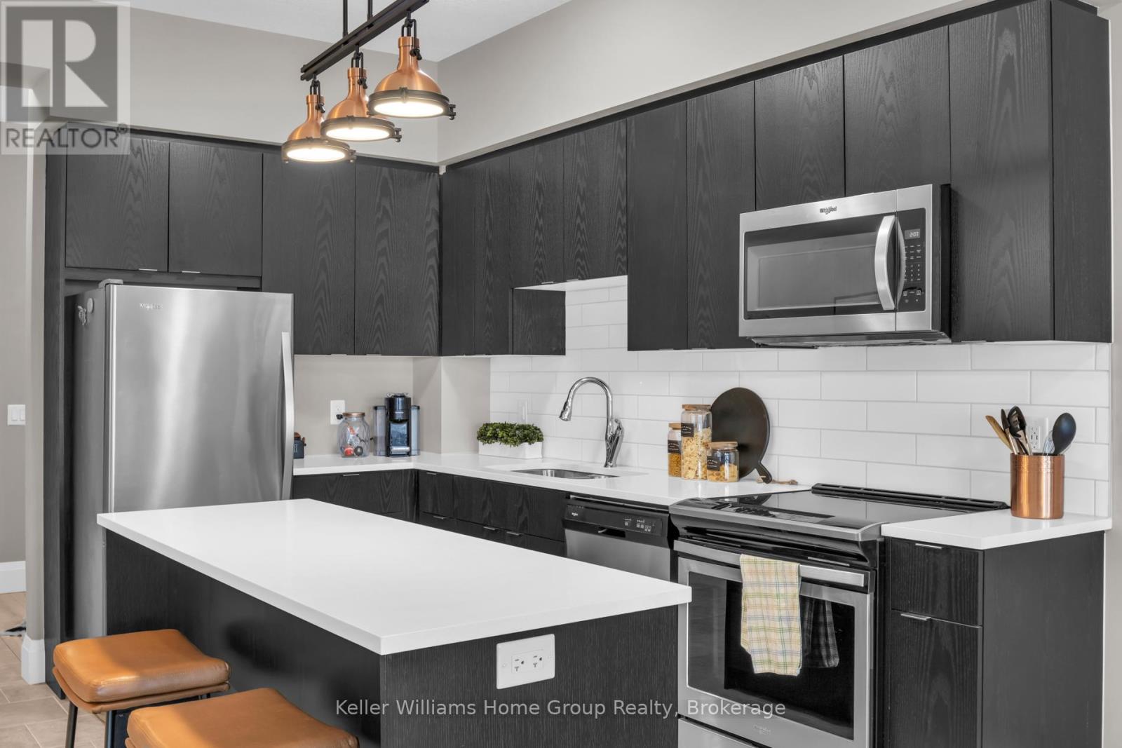 515 - 73 ARTHUR STREET S