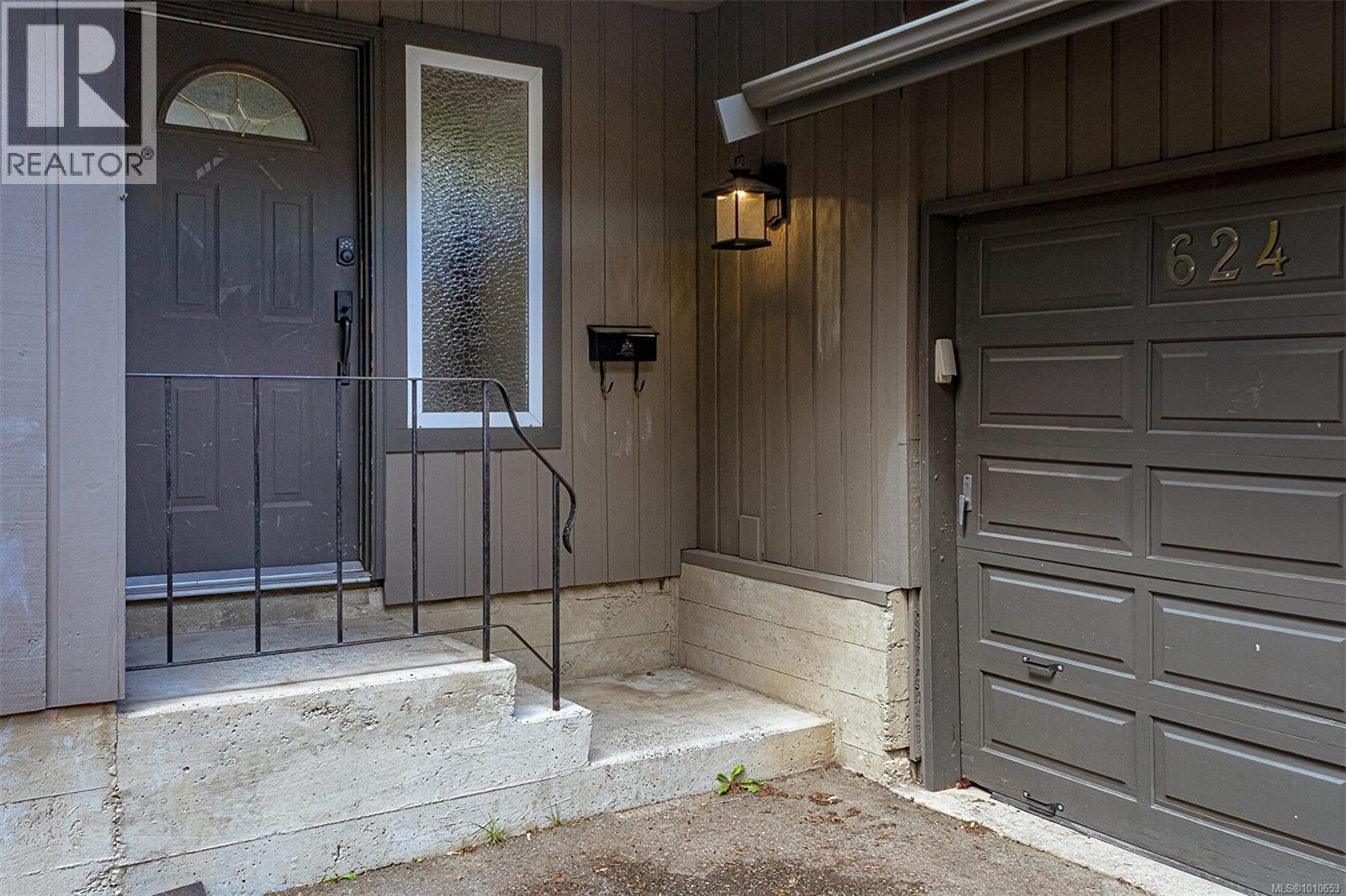 624 Treanor Ave