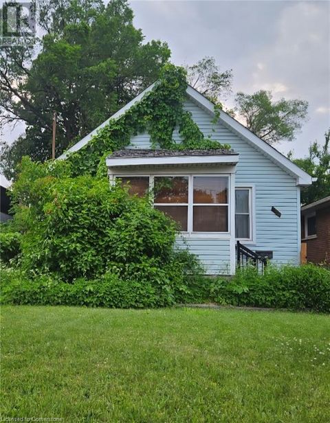 584 UPPER SHERMAN Avenue A Hamilton ON L8V3M1