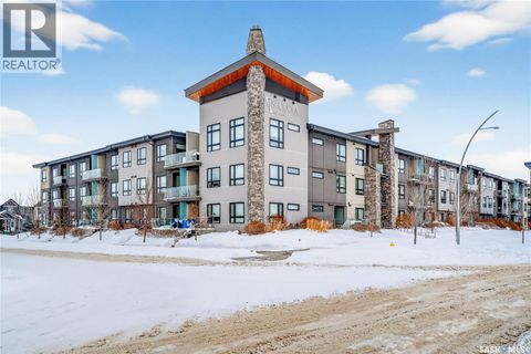 310 223 Evergreen SQUARE Saskatoon SK S7S1N1