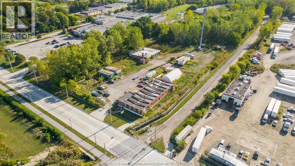 4027 SANDWICH STREET