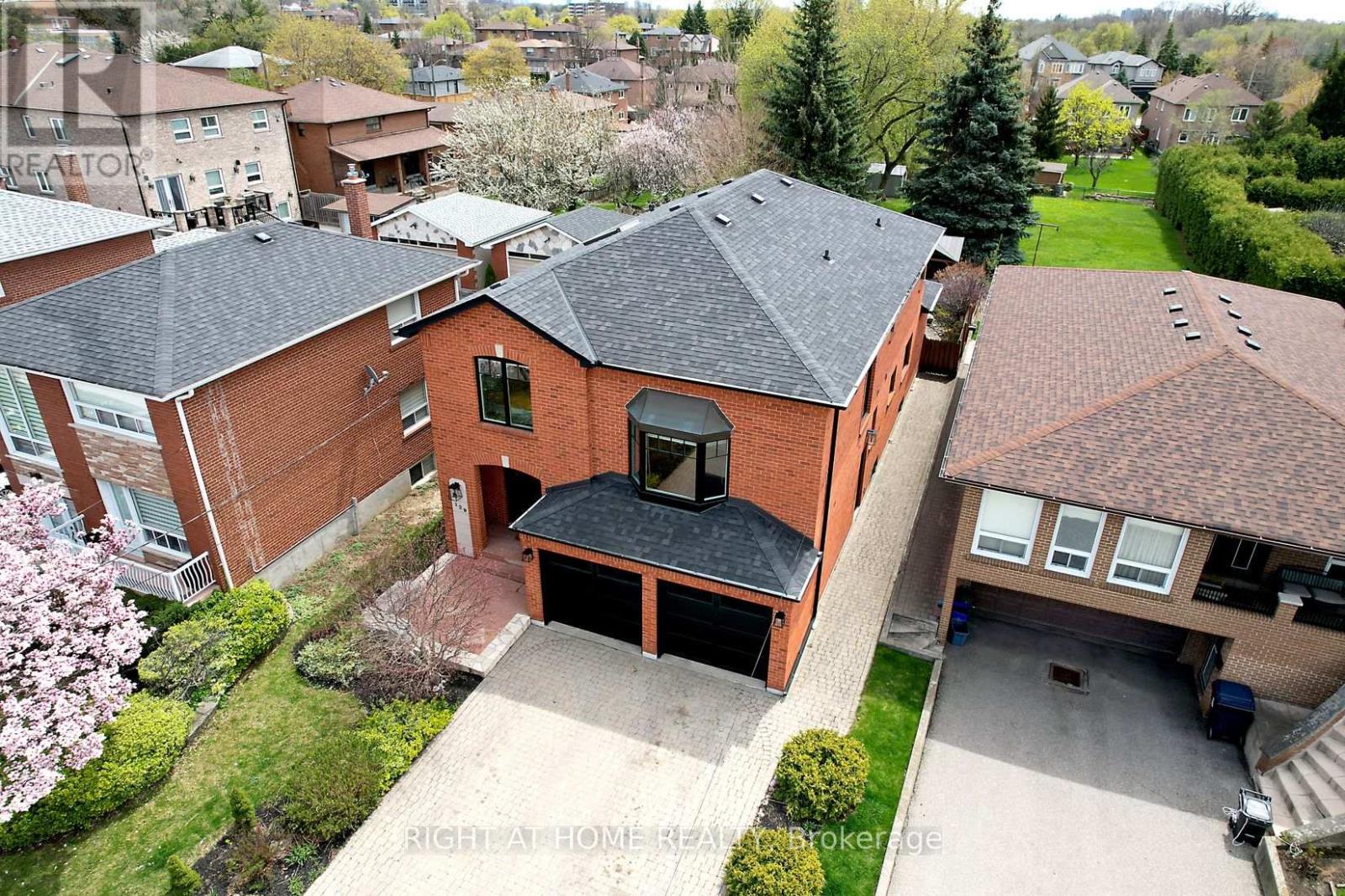 129 MAPLE LEAF DRIVE