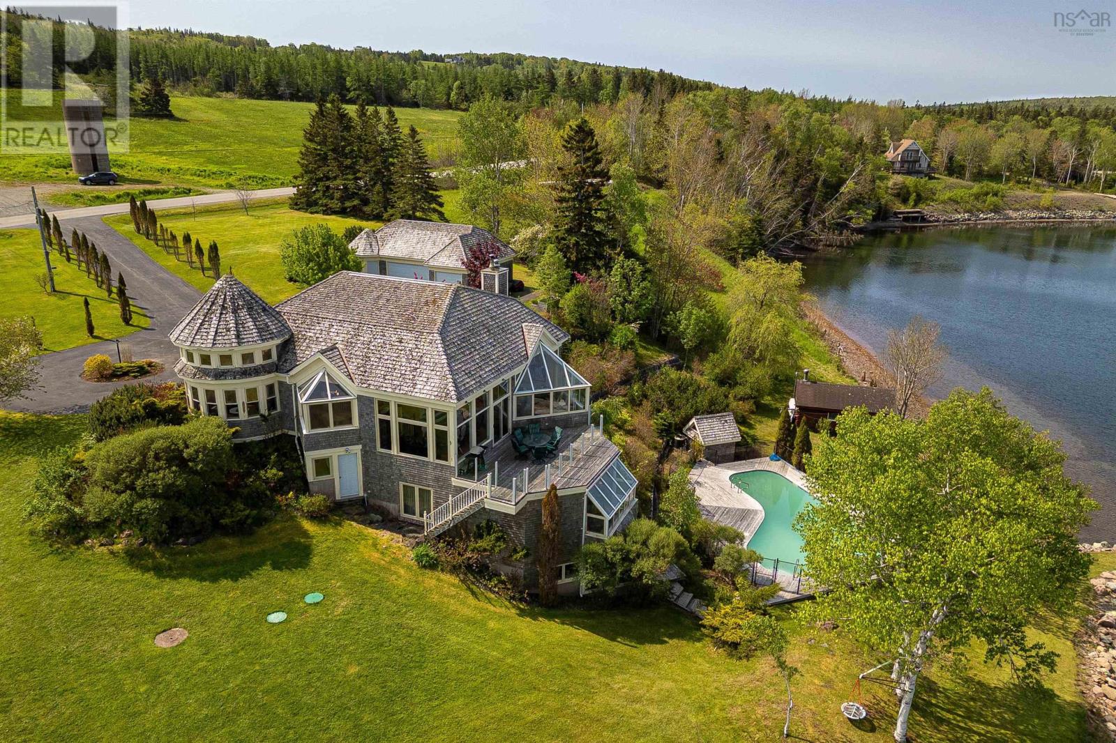 2641 West Bay Road