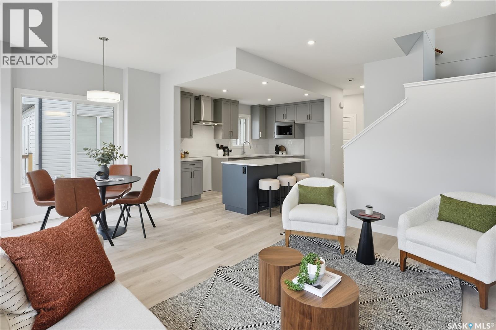 266 Kostiuk CRESCENT