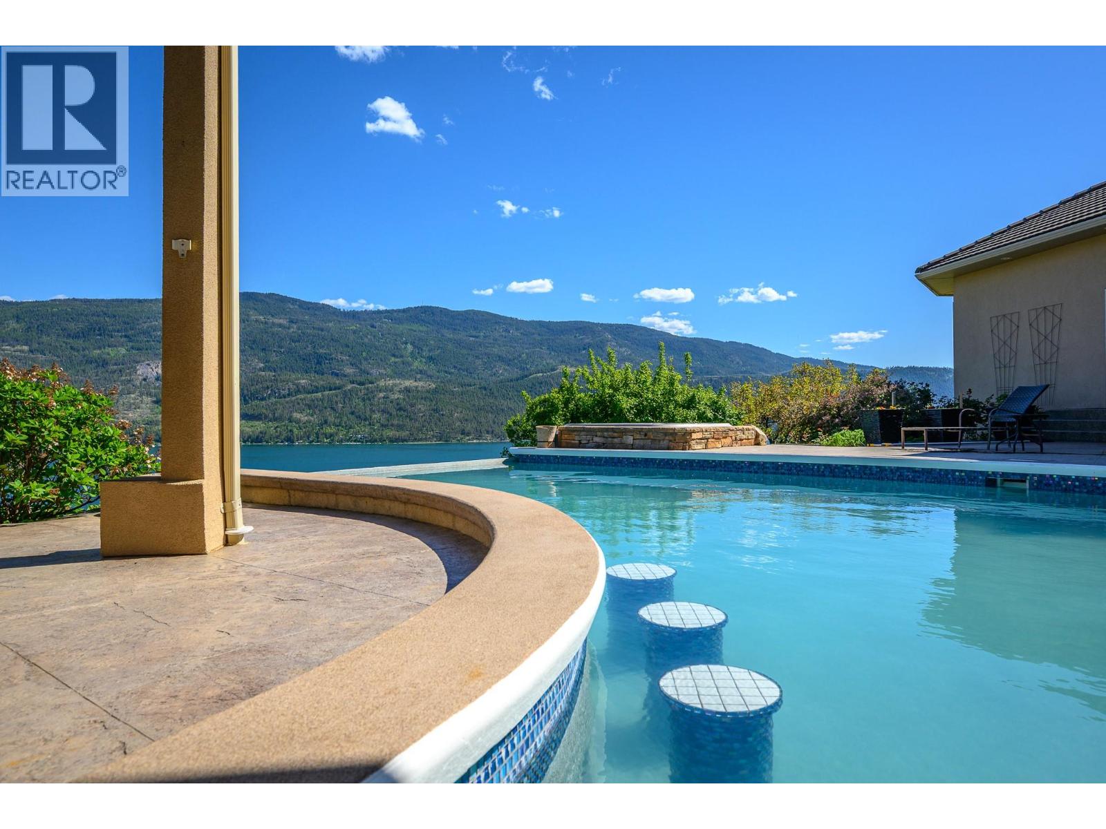 315 Kalamalka Lakeview Drive Unit# 6