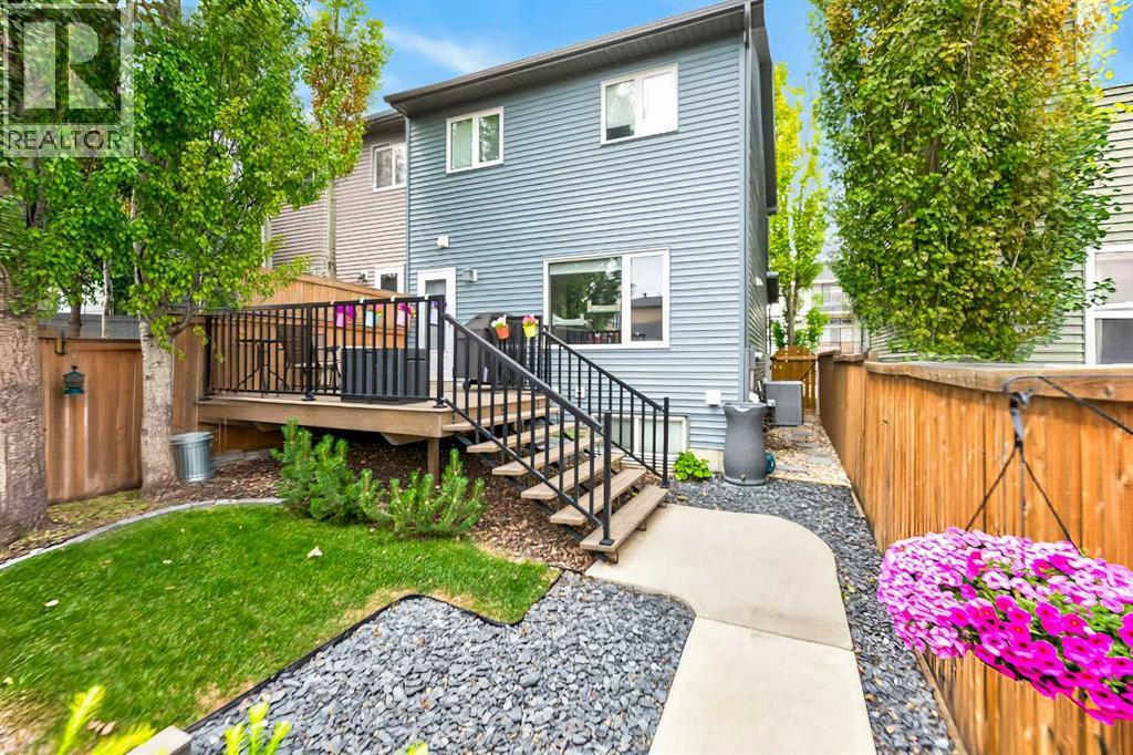 102 Panatella Hill NW