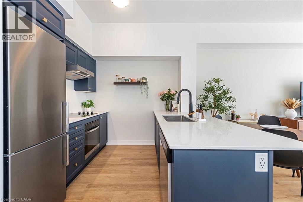 600 NORTH SERVICE Road Unit# 606