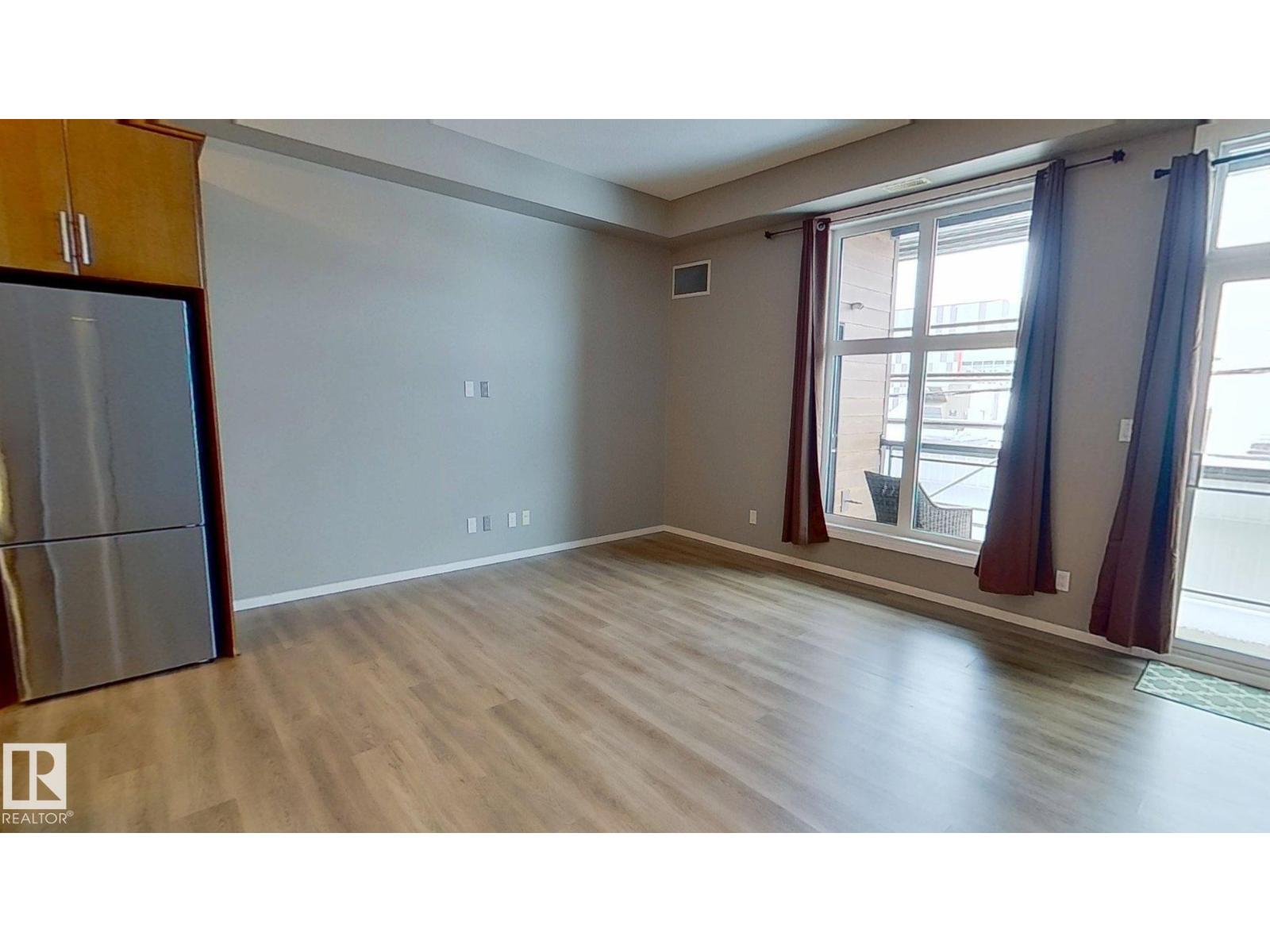 #215 10531 117 ST NW