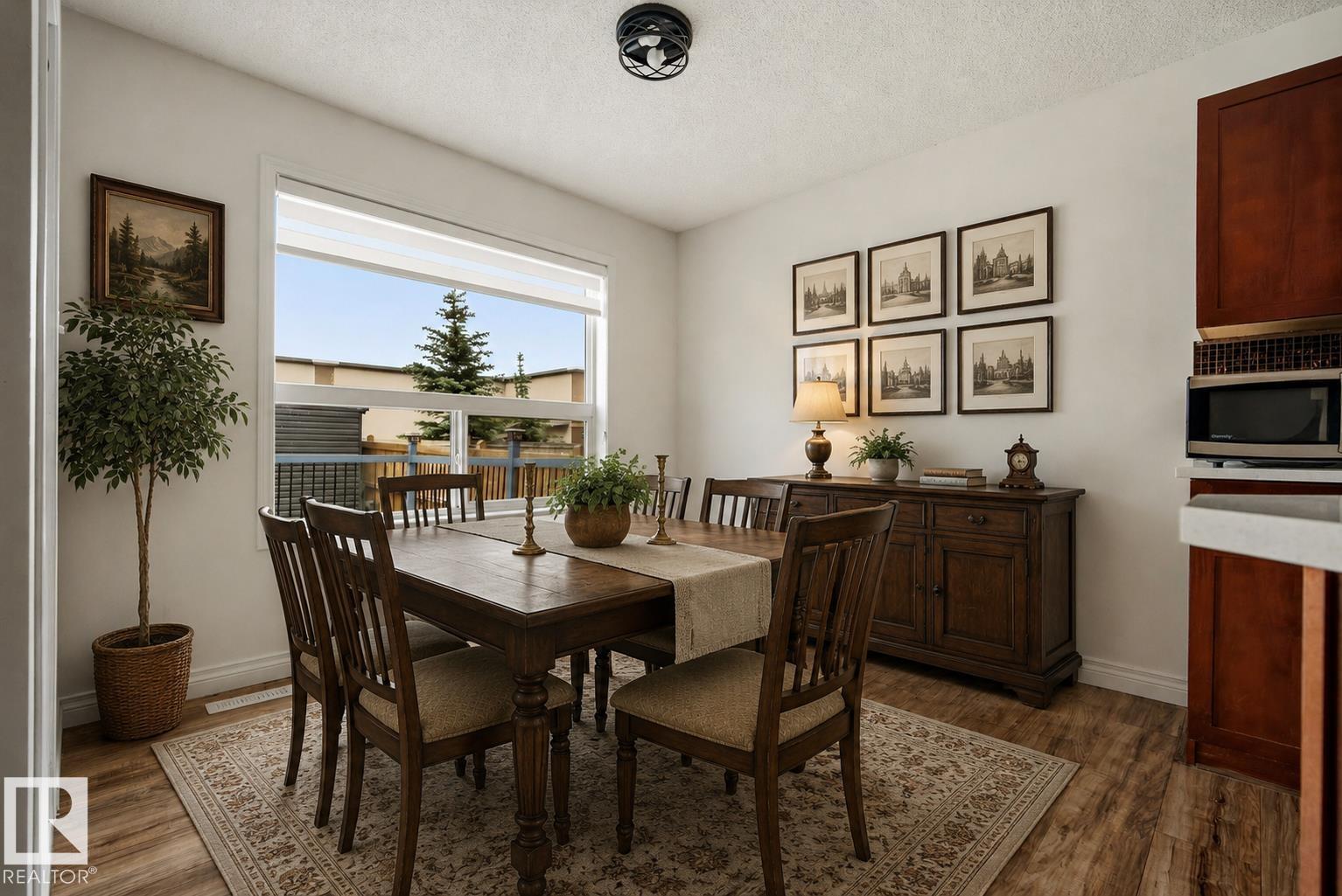 1526 37C AV NW