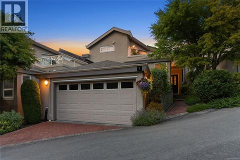 7 4771 Cordova Bay Rd Saanich BC V8Y2J7