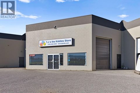 360 Spedding Court Unit# 4 Kelowna BC V1X7K9