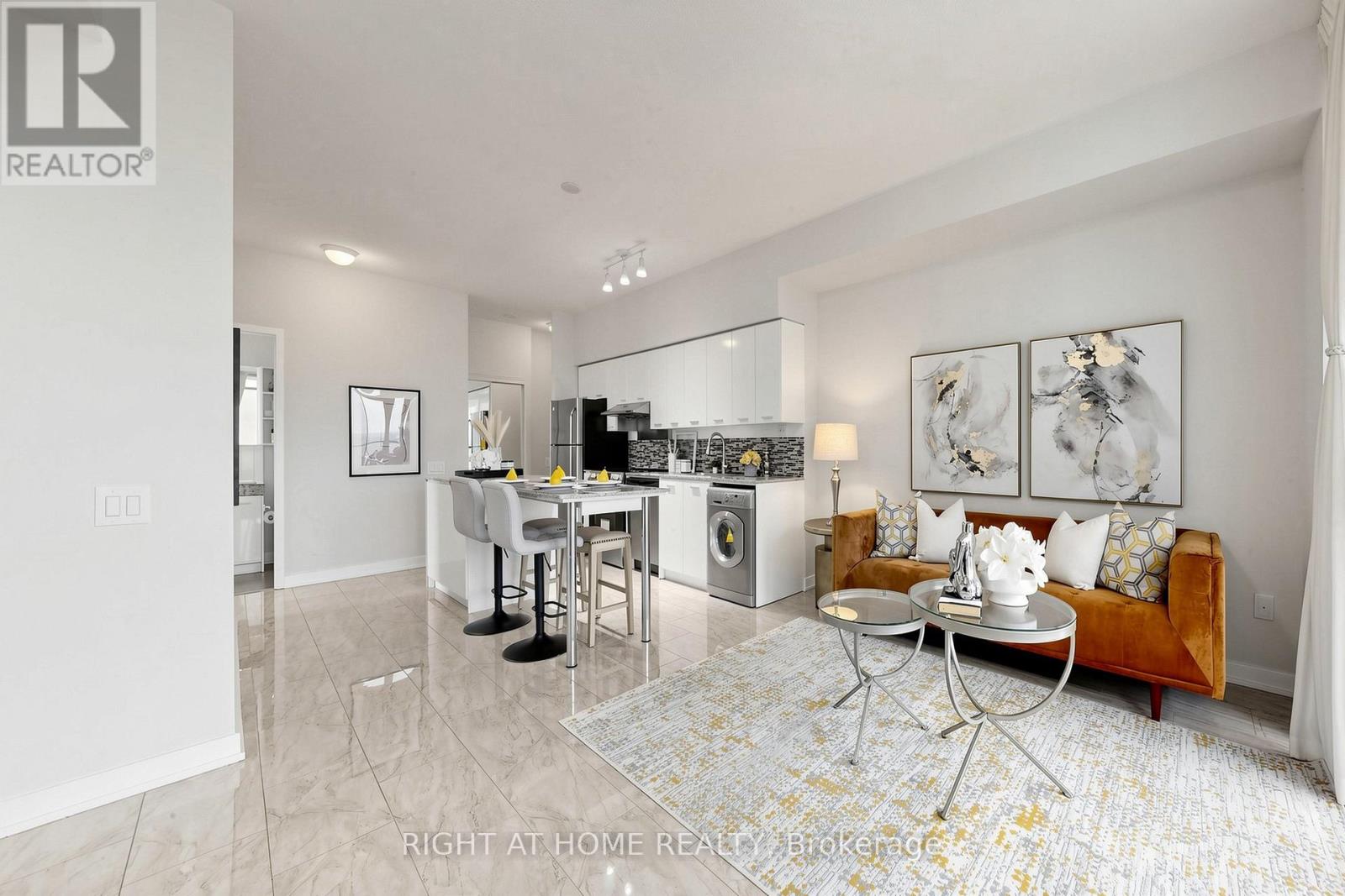 2809 - 29 SINGER COURT