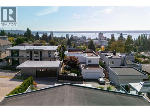 2128 MATHERS AVENUE West Vancouver BC V7V2H3