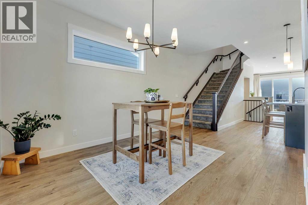 547 Rowmont Boulevard NW