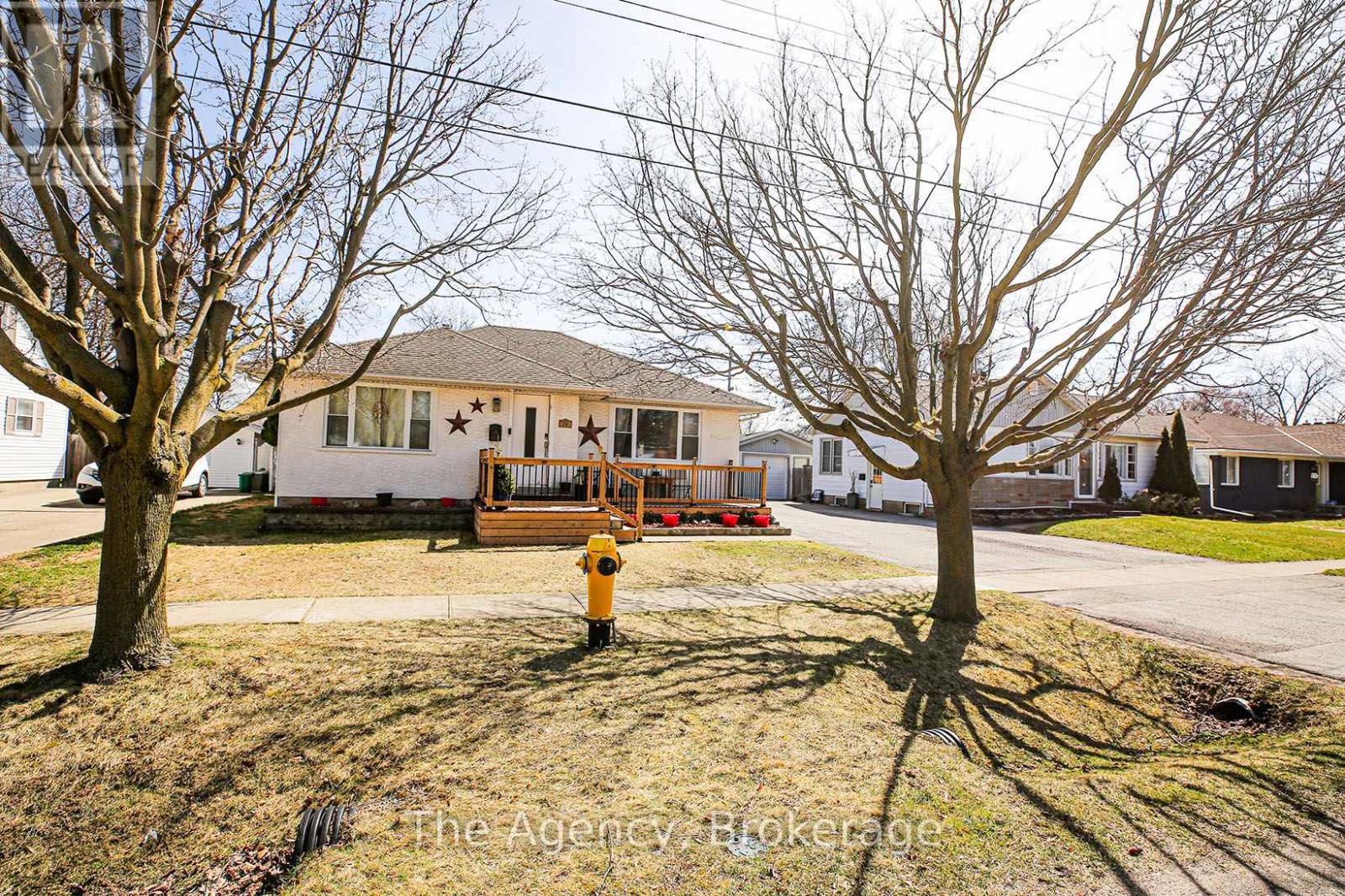 14 HEYWOOD AVENUE