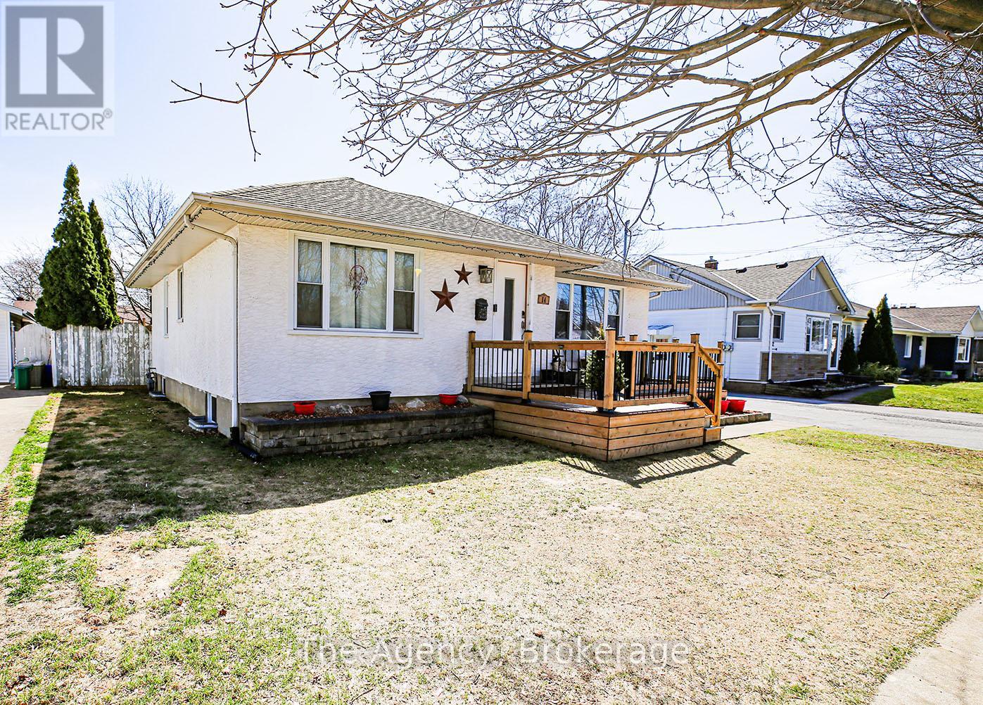 14 HEYWOOD AVENUE