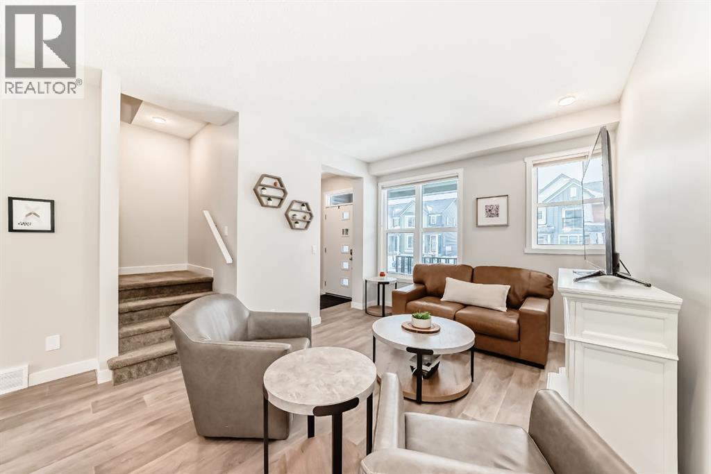 36 Carringvue Way NW