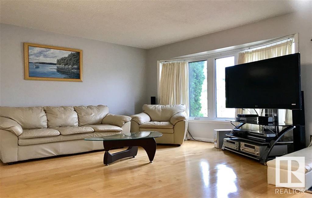 9220 172 ST NW