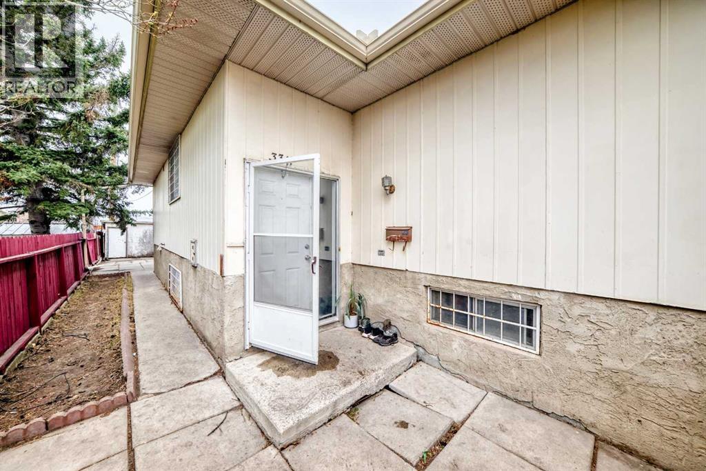 3341 Doverthorn Road SE