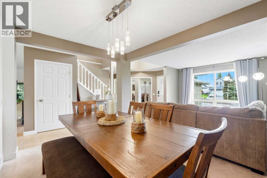 44 Gleneagles View