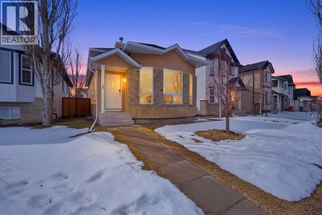 39 Saddlemont Close NE