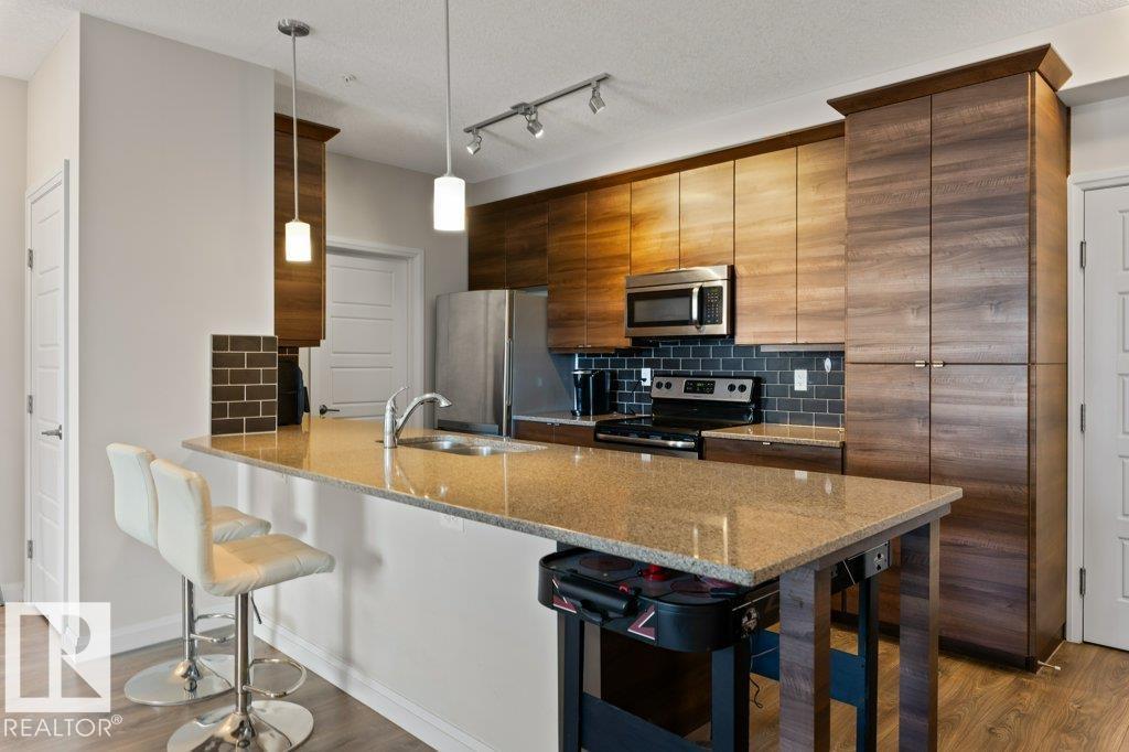 #216 2588 ANDERSON WY SW