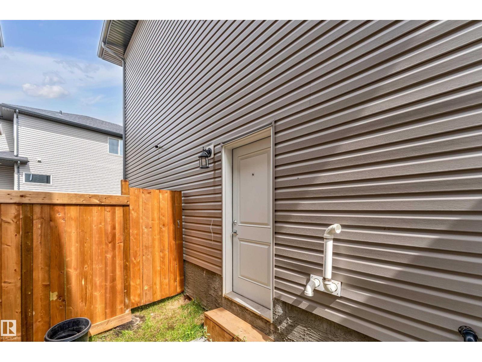 449 ROBERTS CR